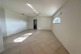 21623 Regency Park Ln, Leesburg, FL 34748 - Photo 13