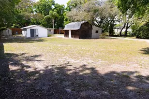 544 Farnum Dr, Tarpon Springs, FL 34689 - Photo 23