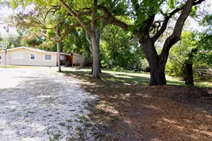 544 Farnum Dr, Tarpon Springs, FL 34689 - Photo 21