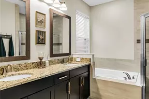 529 Blue Cypress Dr, Groveland, FL 34736 - Photo 21