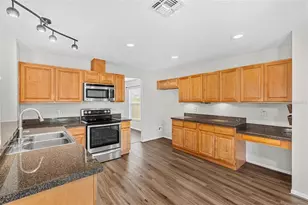 1015 Seneca Falls Dr, Orlando, FL 32828 - Photo 5