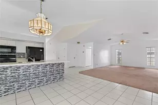 8211 Rangers Path, Lakeland, FL 33809 - Photo 5