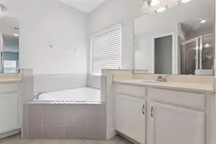 523 Bellissimo Pl, Howey in the Hills, FL 34737 - Photo 35