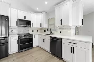 850 Jarnac Dr, Kissimmee, FL 34759 - Photo 11