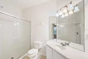 3332 Robert Trent Jones Dr, Orlando, FL 32835 - Photo 7