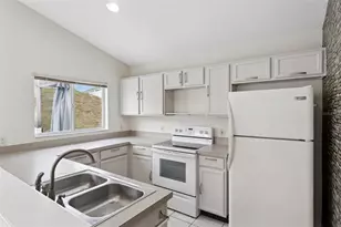 431 Hillcrest Dr, Davenport, FL 33897 - Photo 11