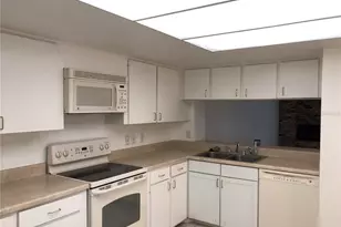 1055 Kensington Park Dr, Altamonte Springs, FL 32714 - Photo 9