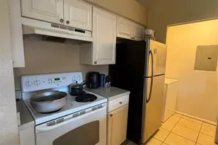 1218 Bermuda Lakes Ln, Kissimmee, FL 34741 - Photo 7