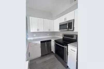 7280 Westpointe Boulevard #826, Orlando, FL 32835 - Photo 17