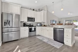 9426 Palm Tree Dr, Windermere, FL 34786 - Photo 7