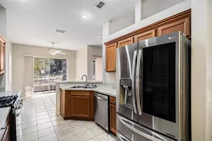 120 Crepe Myrtle Dr, Groveland, FL 34736 - Photo 9