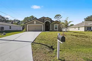 1511 Hayworth Cir NW, Palm Bay, FL 32907 - Photo 3
