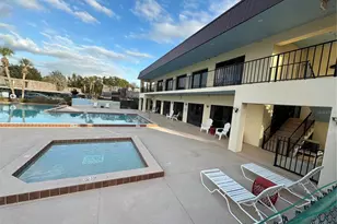 921 Royal Oak Blvd, Leesburg, FL 34748 - Photo 5