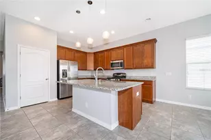 902 Grand Hilltop Dr, Apopka, FL 32703 - Photo 7