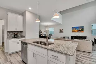 4769 Kings Castle Cir, Kissimmee, FL 34746 - Photo 11