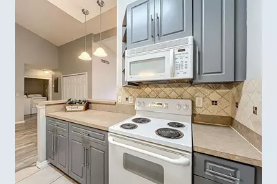 185 N Pearl Lake Causeway #210, Altamonte Springs, FL 32714 - Photo 11