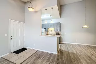 185 N Pearl Lake Causeway, Altamonte Springs, FL 32714 - Photo 5