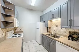 185 N Pearl Lake Causeway, Altamonte Springs, FL 32714 - Photo 3