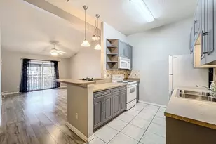 185 N Pearl Lake Causeway, Altamonte Springs, FL 32714 - Photo 9