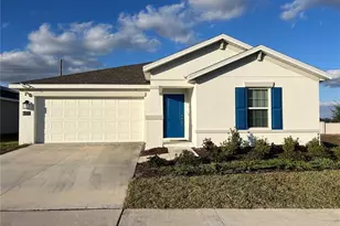 688 Silver Palm Dr, Haines City, FL 33844 - Photo 1