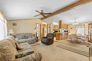 9102 Cr 747, Webster, FL 33597 - Photo 11