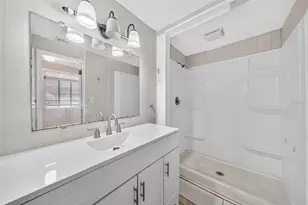 708 N St Clair Abrams Ave, Tavares, FL 32778 - Photo 17