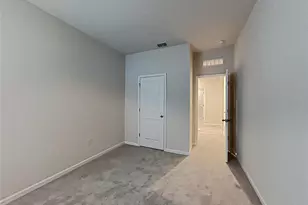 221 Siesta Vista Ct, Davenport, FL 33896 - Photo 9