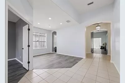 5229 Clover Mist Drive, Apollo Beach, FL 33572 - Photo 5