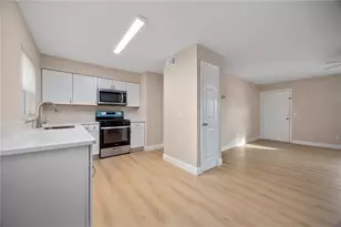 8013 Rhea Cir, Orlando, FL 32807 - Photo 7