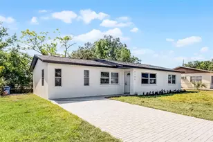 2105 9th St NE, Winter Haven, FL 33880 - Photo 1