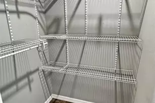 3935 Middlesex Pl, Sarasota, FL 34241 - Photo 17