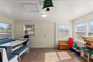 210 Florida Dr, Auburndale, FL 33823 - Photo 5