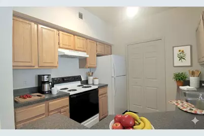 6025 Westgate Drive #2524, Orlando, FL 32835 - Photo 7