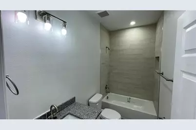 4949 Ives Avenue #B, De Leon Springs, FL 32130 - Photo 7