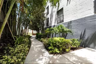 62 W Colonial Dr, Orlando, FL 32801 - Photo 31