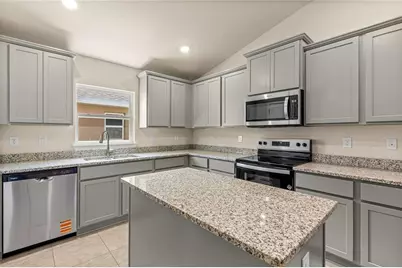 7576 Bent Tree Loop, Saint Cloud, FL 34773 - Photo 3
