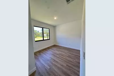 3160 S San Mateo Drive, North Port, FL 34288 - Photo 5