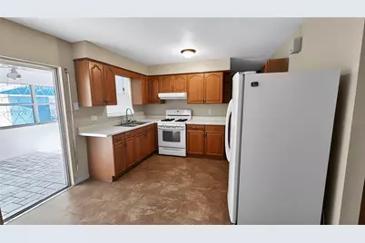 2577 Granada Circle W, Saint Petersburg, FL 33712 - Photo 5
