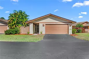 6479 Royal Woods Dr, Fort Myers, FL 33908 - Photo 3