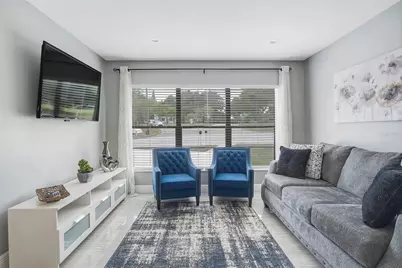 1347 East Avenue, Clermont, FL 34711 - Photo 3