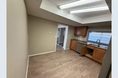 3218 Oxford Drive W, Bradenton, FL 34205 - Photo 3