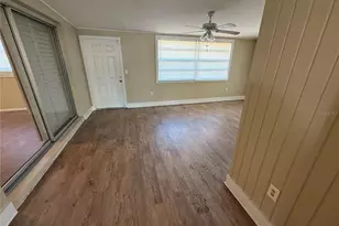 3218 Oxford Dr W, Bradenton, FL 34205 - Photo 7