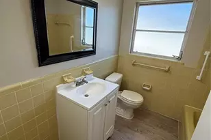 3218 Oxford Dr W, Bradenton, FL 34205 - Photo 17