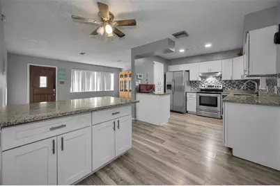14557 Apache Avenue, Largo, FL 33774 - Photo 11