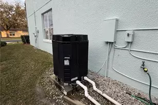 1055 Lake Berkley Dr, Kissimmee, FL 34746 - Photo 43