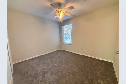1064 Park Central Circle, Groveland, FL 34736 - Photo 11
