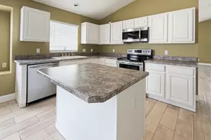 12714 Maribou Cir, Orlando, FL 32828 - Photo 11