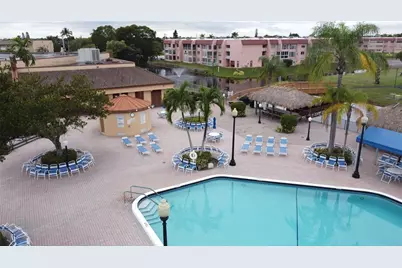 9861 Sunrise Lakes  Blvd Sunrise Lakes Boulevard #310, Sunrise, FL 33322 - Photo 11