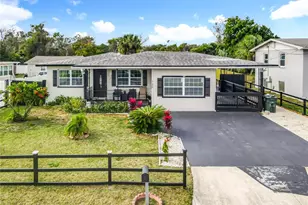 748 White St, Daytona Beach, FL 32114 - Photo 1