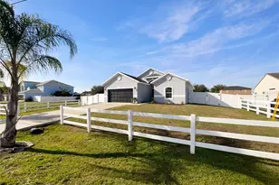 1045 James Dr, Kissimmee, FL 34759 - Photo 7